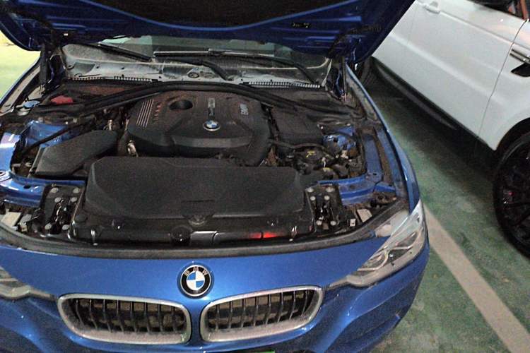 Used BMW 3 Series 2019 320Li M Sport Package Engine Bay Left