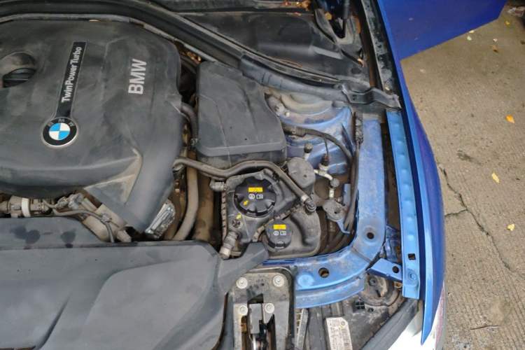 Used BMW 3 Series 2019 320Li M Sport Package Engine Bay Left