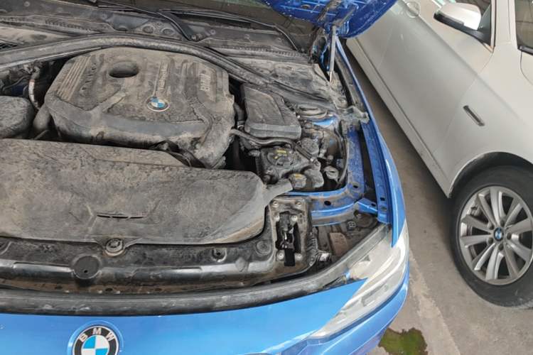 Used BMW 3 Series 2019 320i M Sport Package Engine Bay Left