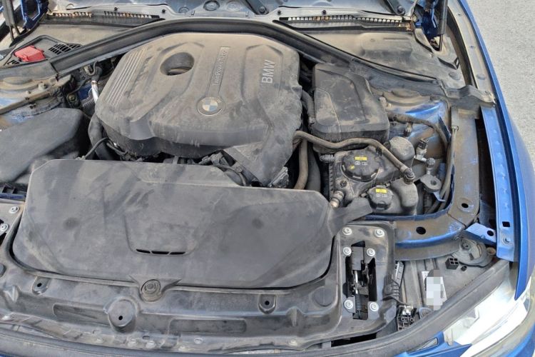 Used BMW 3 Series 2019 320i M Sport Package Engine Bay Left
