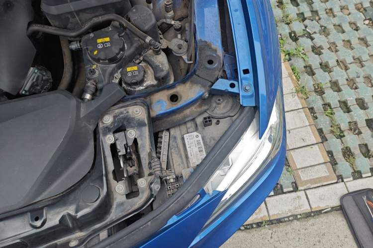 Used BMW 3 Series 2019 320Li M Sport Night Edition Engine Bay Left