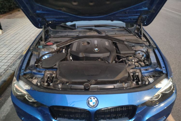 Used BMW 3 Series 2019 320i M Sport Night Edition Engine Bay