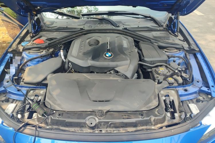 Used BMW 3 Series 2019 320i M Sport Night Edition Engine Bay