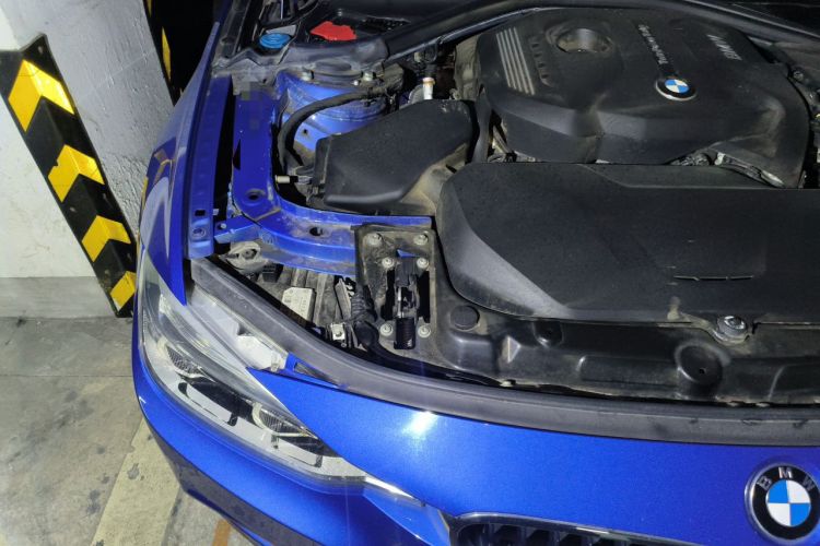Used BMW 3 Series 2019 320Li M Sport Package Engine Bay Right