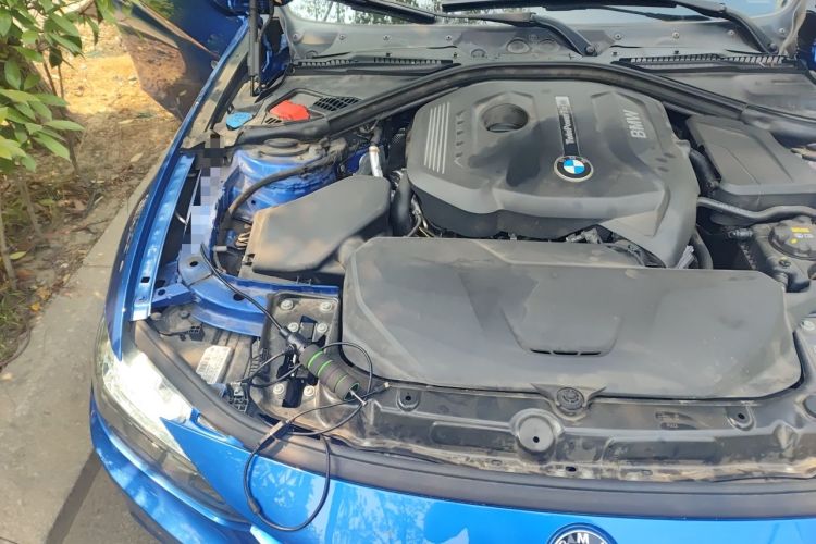 Used BMW 3 Series 2019 320i M Sport Night Edition Engine Bay Right