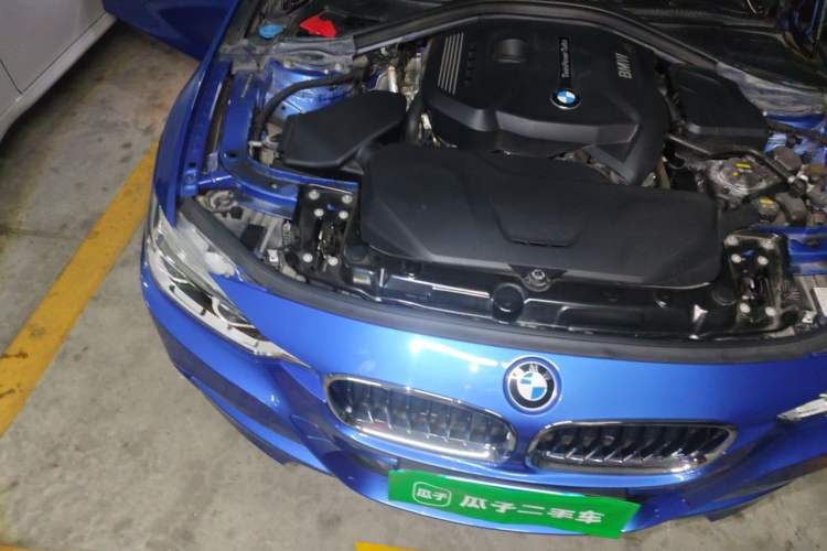 Used BMW 3 Series 2019 320i M Sport Package Engine Bay Right
