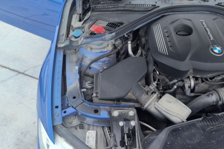 Used BMW 3 Series 2019 320i M Sport Package Engine Bay Right