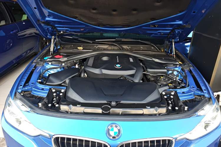 Used BMW 3 Series 2019 320Li M Sport Package Engine Bay