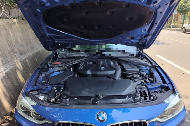 Used BMW 3 Series 2019 320i M Sport Package Engine Bay