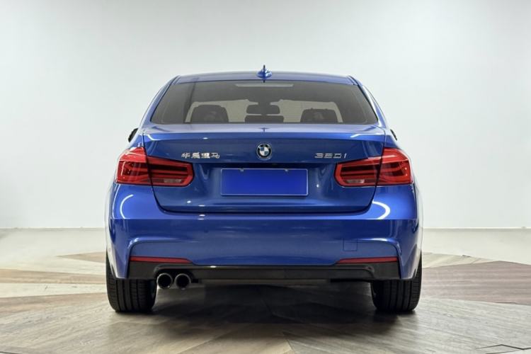 Used BMW 3 Series 2019 320i M Sport Package Exterior 2