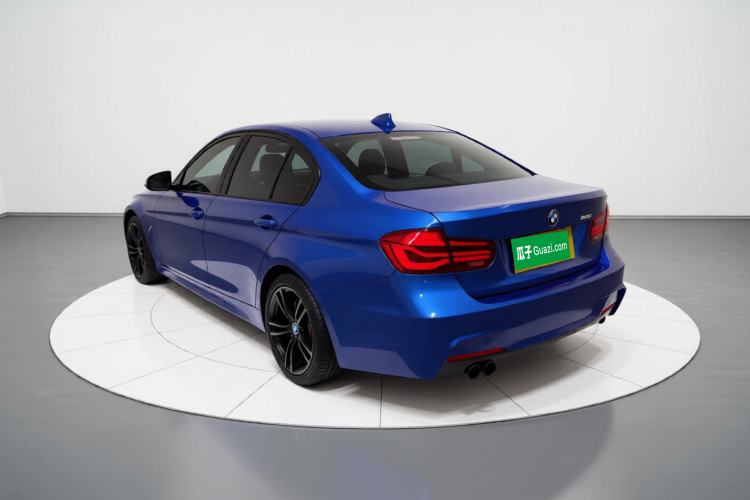 Used BMW 3 Series 2019 320i M Sport Night Edition Exterior 3