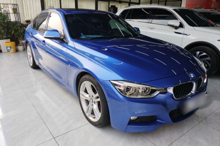 Used BMW 3 Series 2019 320i M Sport Package Front Right 45 Deg