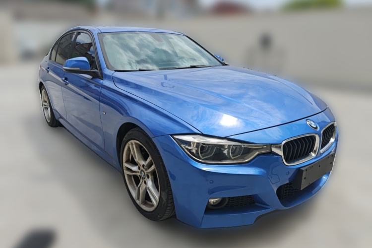 Used BMW 3 Series 2019 320i M Sport Package Front Right 45 Deg