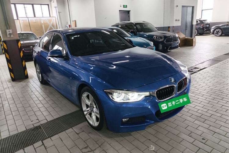 Used BMW 3 Series 2019 320i M Sport Package Front Right 45 Deg