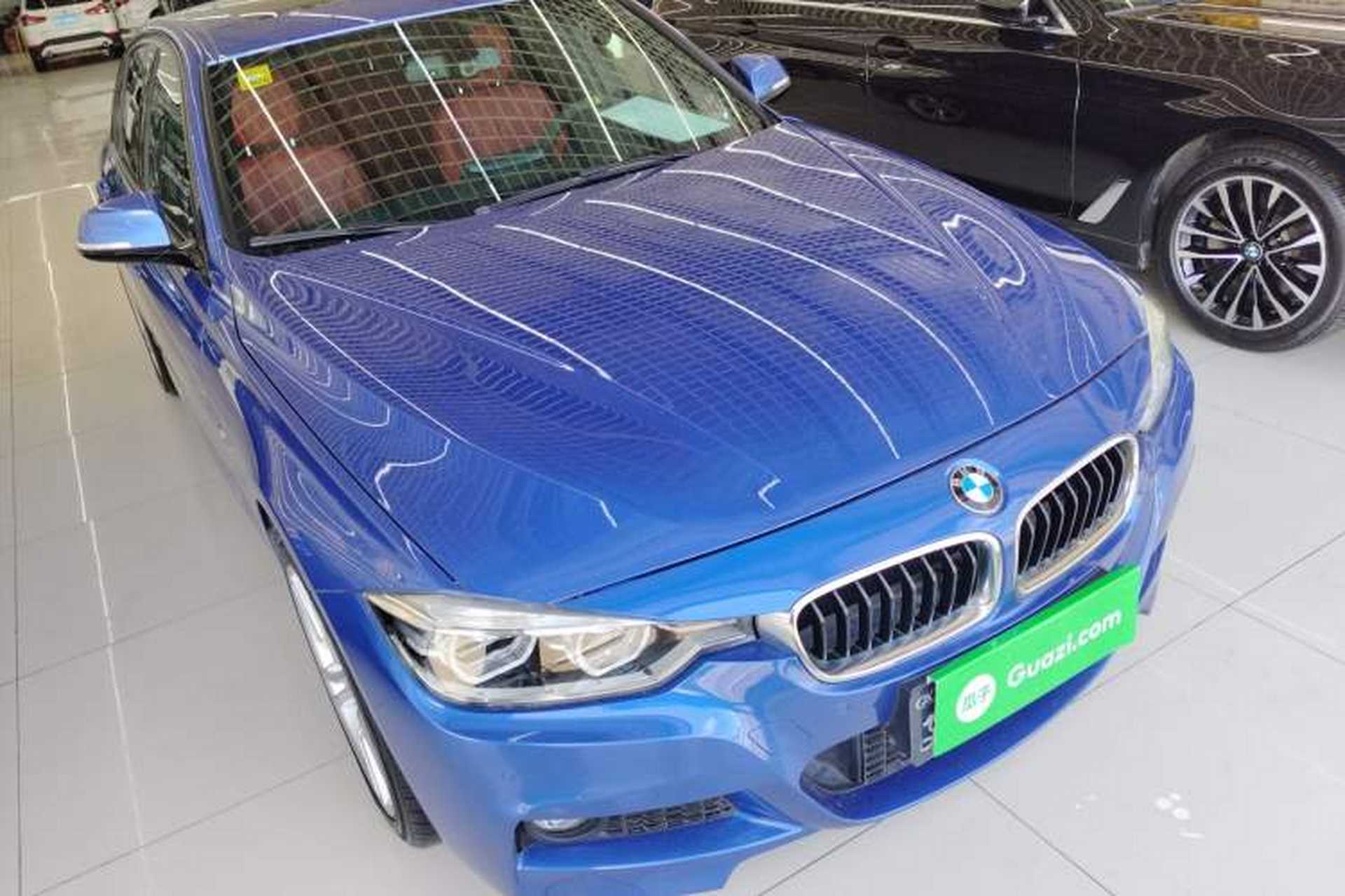 Used BMW 3 Series 2019 320i M Sport Package Front Right 45 Deg