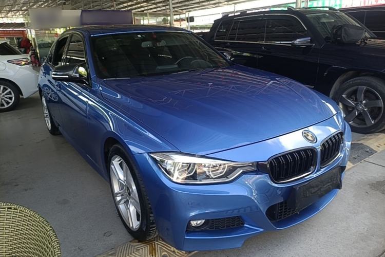 Used BMW 3 Series 2019 320i M Sport Package Front Right 45 Deg