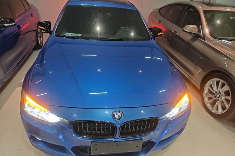 Used BMW 3 Series 2019 320i M Sport Night Edition Front