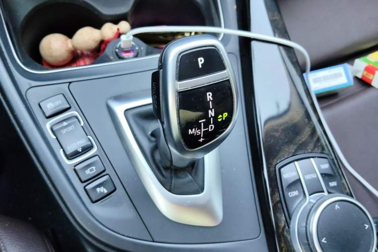 Used BMW 3 Series 2019 320Li M Sport Night Edition Gear Lever