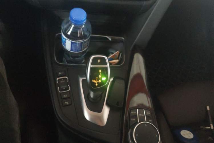 Used BMW 3 Series 2019 320Li M Sport Night Edition Gear Lever