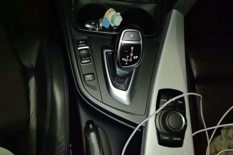 Used BMW 3 Series 2019 320i M Sport Package Gear Lever