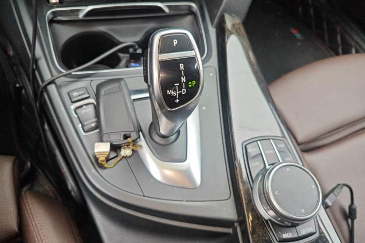 Used BMW 3 Series 2019 320Li M Sport Night Edition Gear Lever