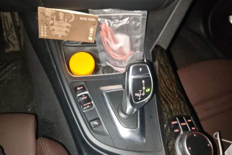 Used BMW 3 Series 2019 320Li M Sport Night Edition Gear Lever