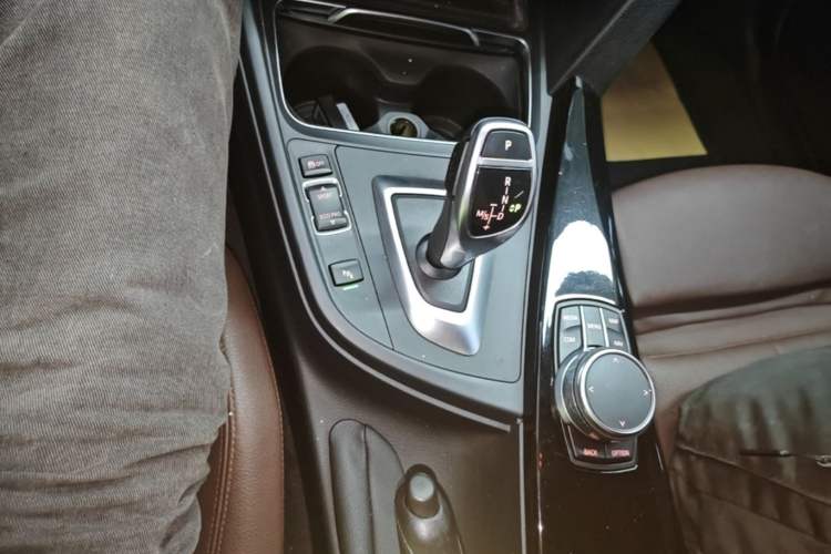 Used BMW 3 Series 2019 320Li M Sport Package Gear Lever