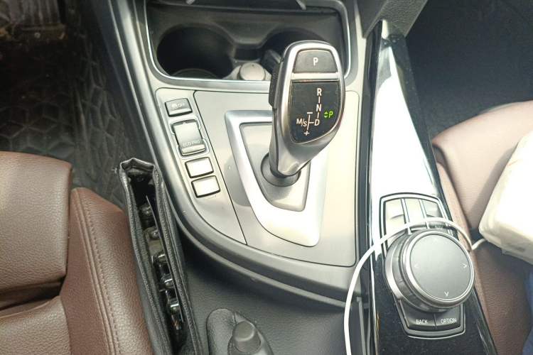 Used BMW 3 Series 2019 320Li M Sport Package Gear Lever