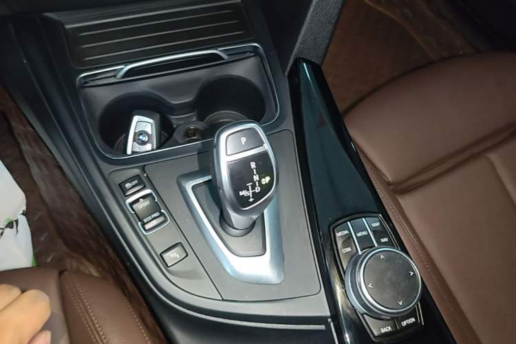 Used BMW 3 Series 2019 320Li M Sport Package Gear Lever