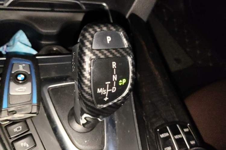 Used BMW 3 Series 2019 320Li M Sport Night Edition Gear Lever