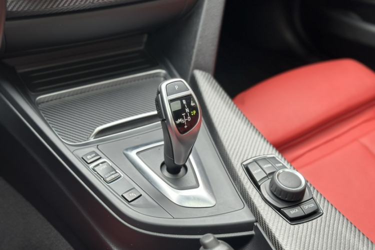 Used BMW 3 Series 2019 320i M Sport Package Gear Lever