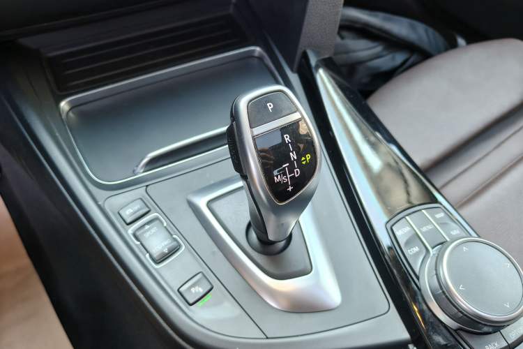 Used BMW 3 Series 2019 320Li M Sport Package Gear Lever