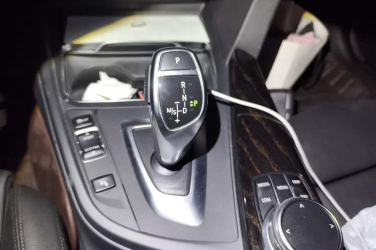 Used BMW 3 Series 2019 320Li M Sport Night Edition Gear Lever