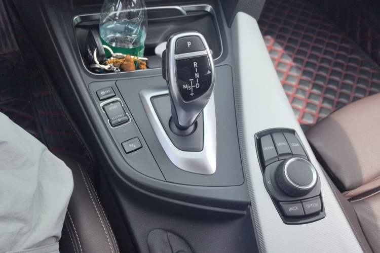 Used BMW 3 Series 2019 320i M Sport Package Gear Lever