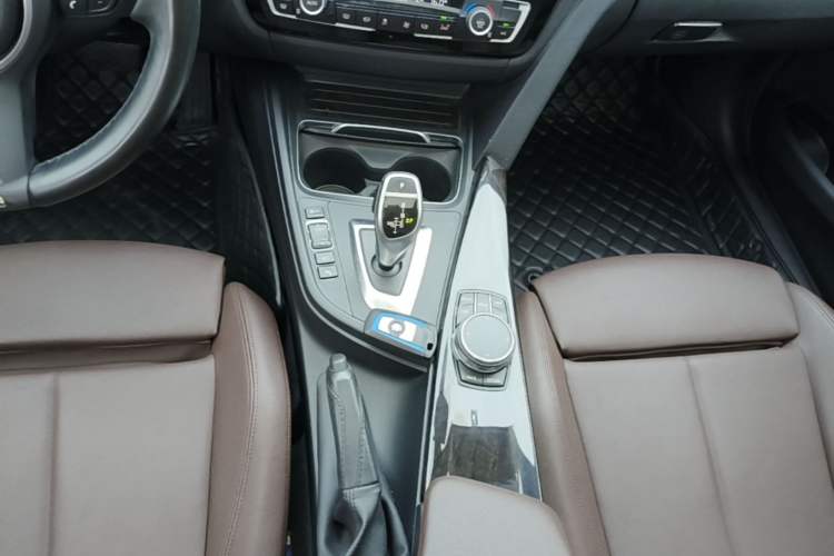 Used BMW 3 Series 2019 320Li M Sport Night Edition Gear Lever