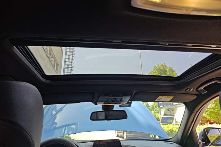Used BMW 3 Series 2019 320i M Sport Package Headliner