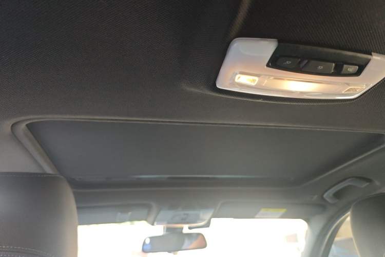 Used BMW 3 Series 2019 320i M Sport Package Headliner