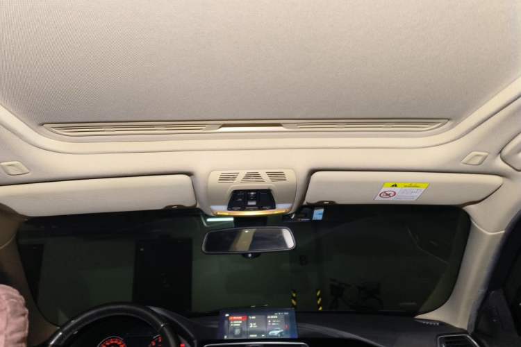Used BMW 3 Series 2019 320Li M Sport Package Headliner
