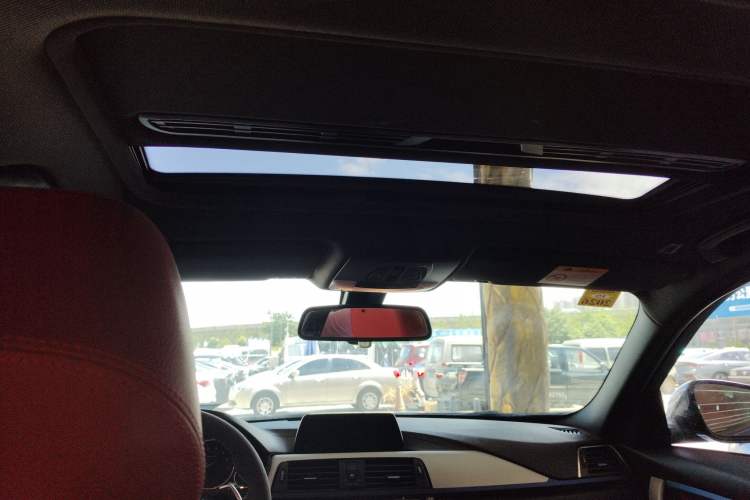 Used BMW 3 Series 2019 320i M Sport Package Headliner