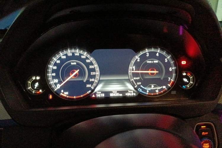 Used BMW 3 Series 2019 320i M Sport Night Edition Instrument Cluster