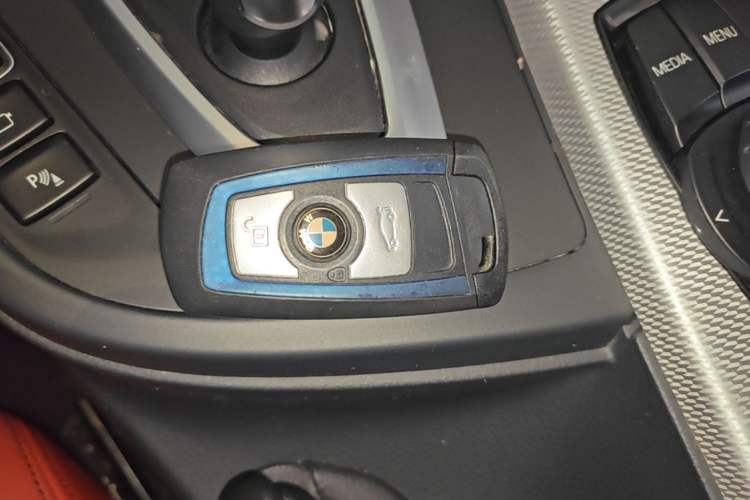 Used BMW 3 Series 2019 320i M Sport Package Interior 1