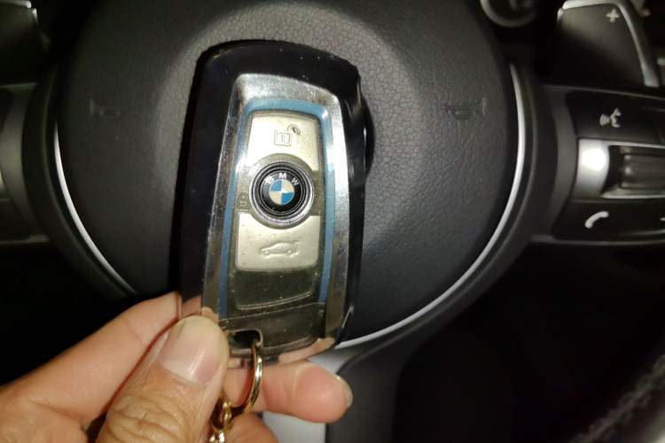 Used BMW 3 Series 2019 320i M Sport Package Interior 1