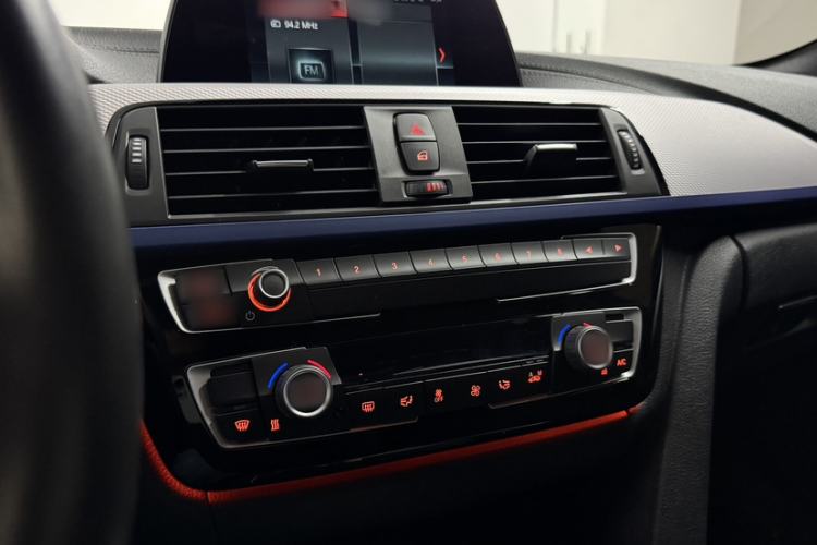 Used BMW 3 Series 2019 320i M Sport Package Interior 2