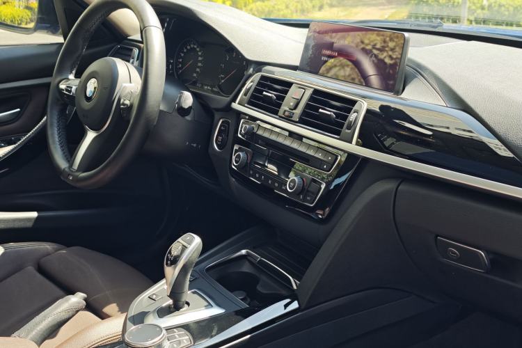 Used BMW 3 Series 2019 320Li M Sport Package Interior 3