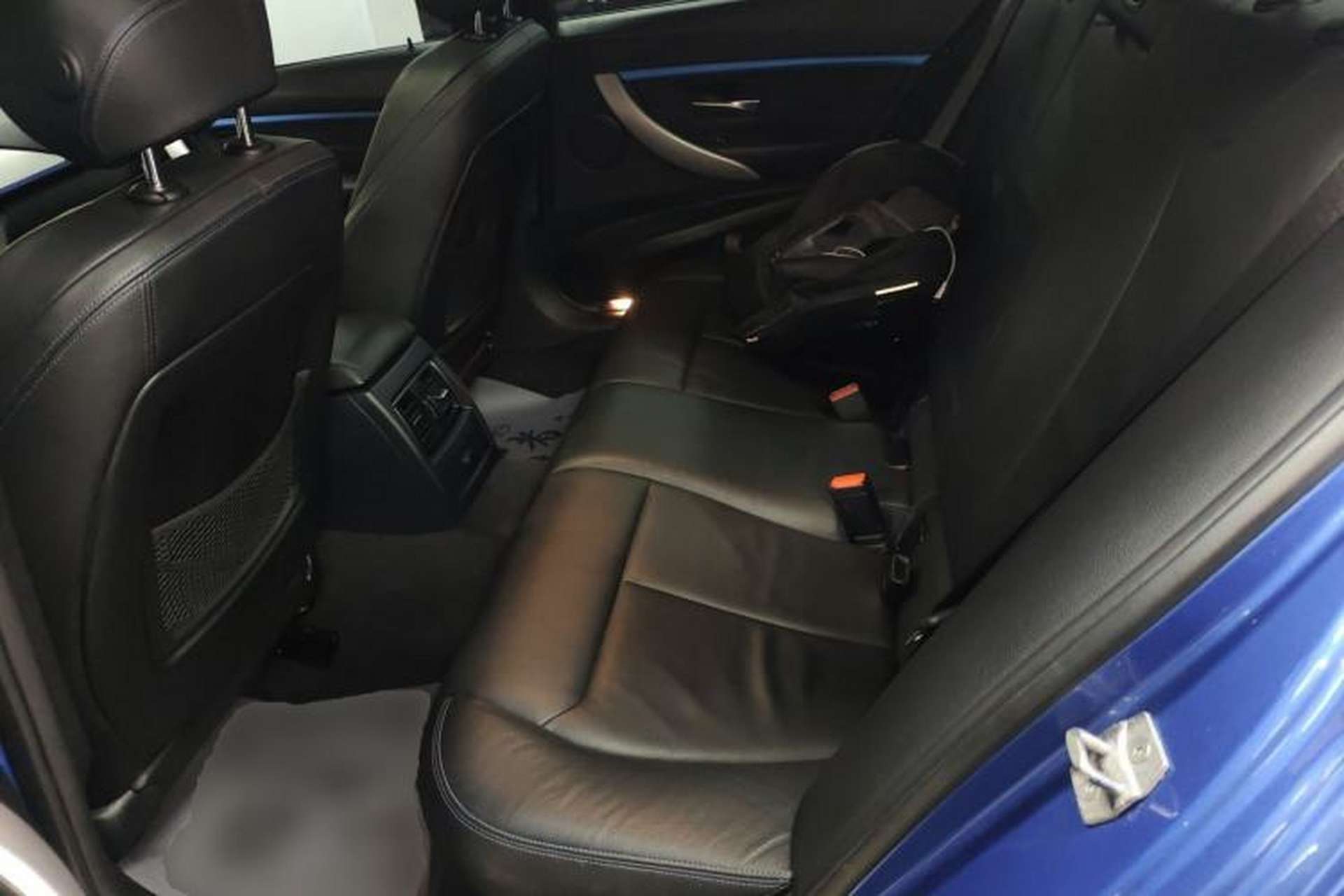 Used BMW 3 Series 2019 320i M Sport Package Interior 4