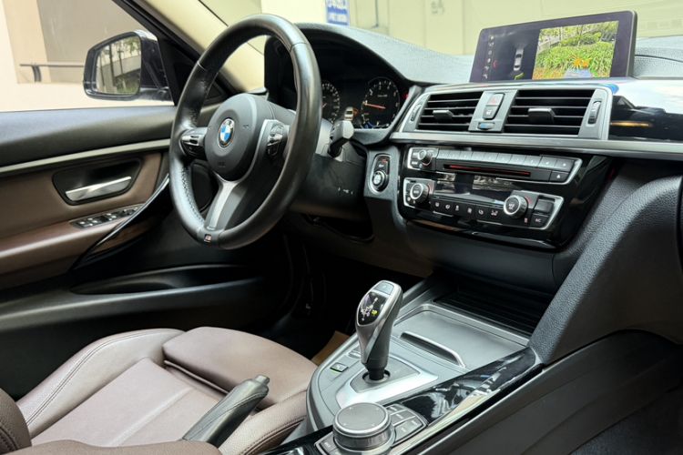Used BMW 3 Series 2019 320Li M Luxury Package Interior 9