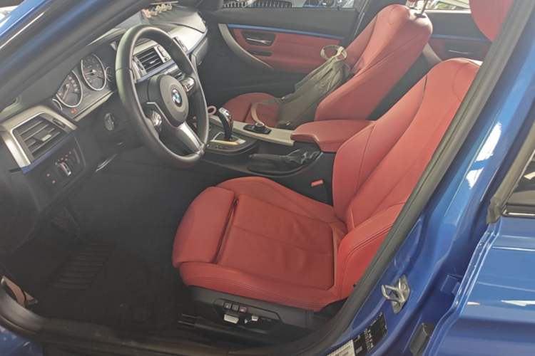 Used BMW 3 Series 2019 320i M Sport Package Left Front Seat