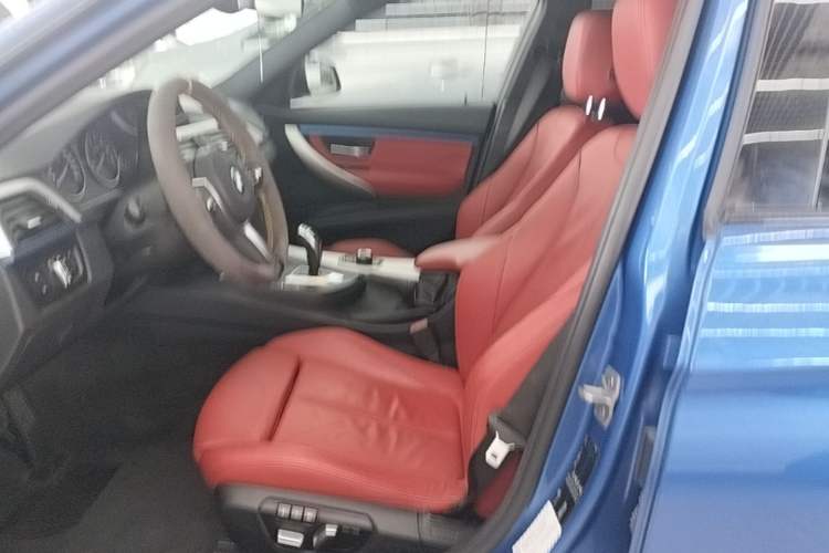 Used BMW 3 Series 2019 320i M Sport Package Left Front Seat
