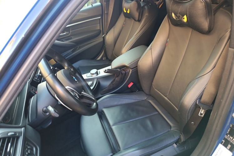 Used BMW 3 Series 2019 320i M Sport Night Edition Left Front Seat