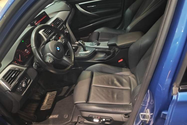Used BMW 3 Series 2019 320i M Sport Night Edition Left Front Seat